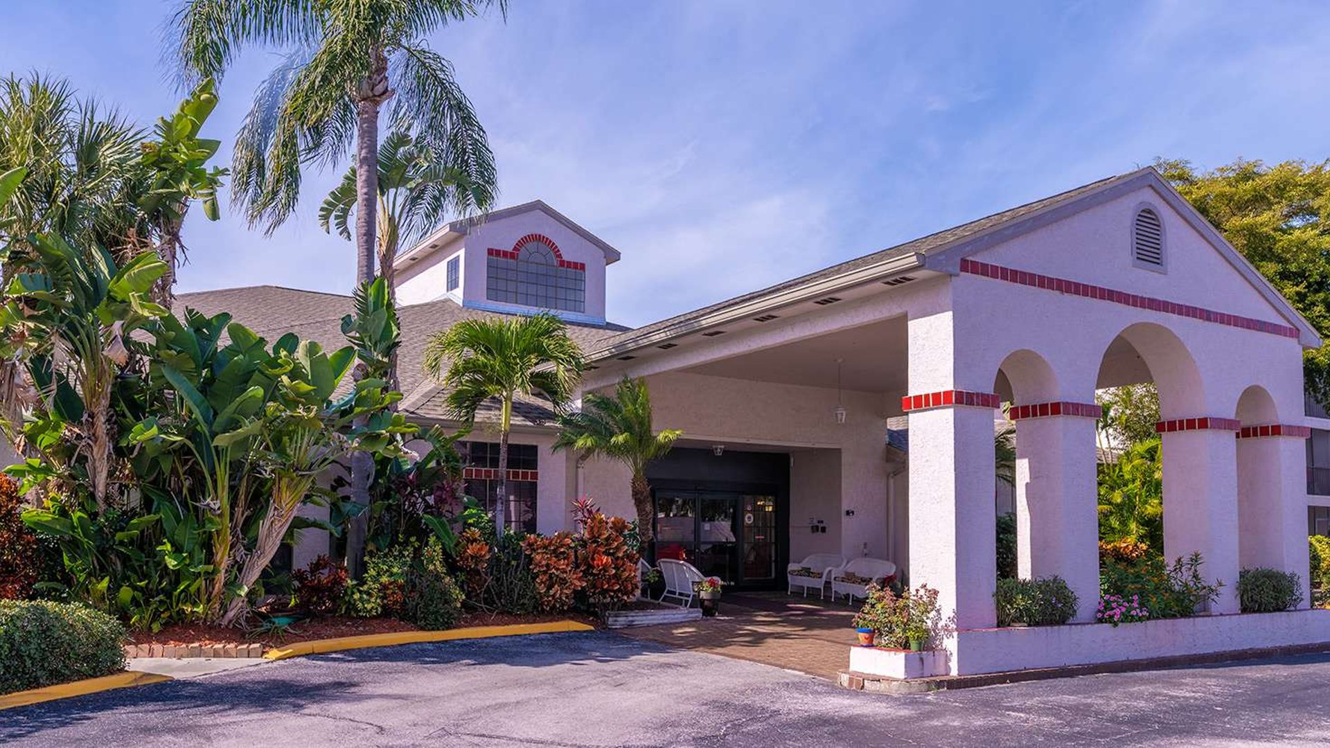 System.Collections.Generic.List`1[AFS.Common.Models.Photo] - Image 1