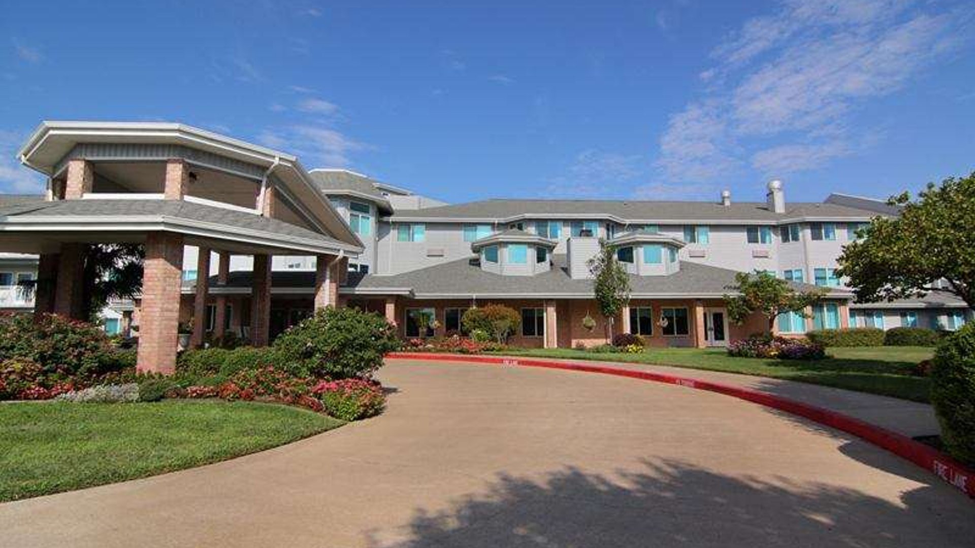 System.Collections.Generic.List`1[AFS.Common.Models.Photo] - Image 1