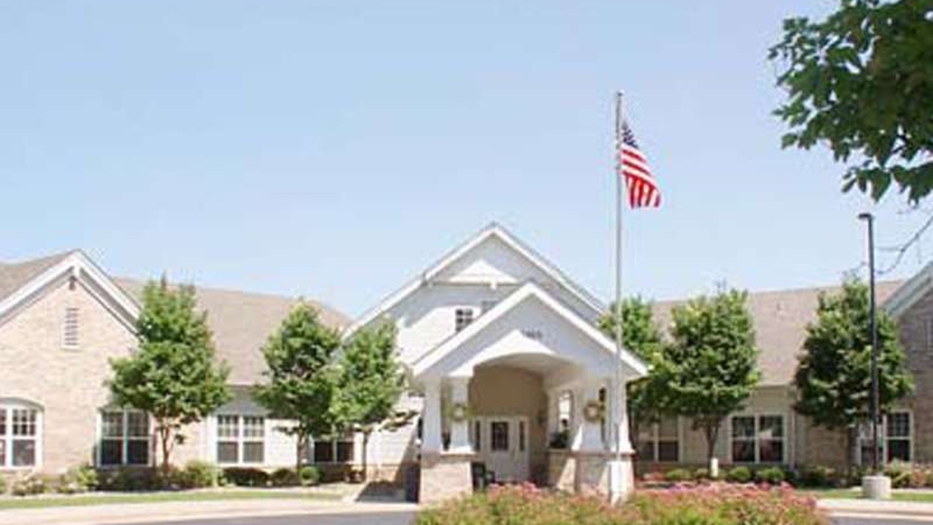 System.Collections.Generic.List`1[AFS.Common.Models.Photo] - Image 1