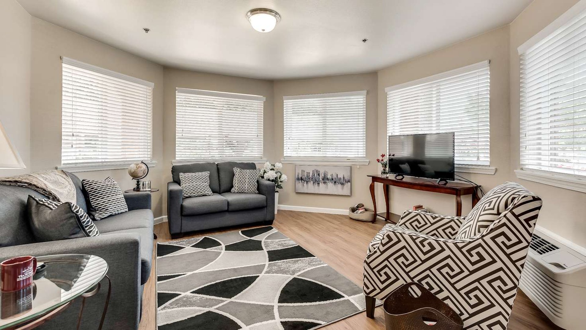 System.Collections.Generic.List`1[AFS.Common.Models.Photo] - Image 5