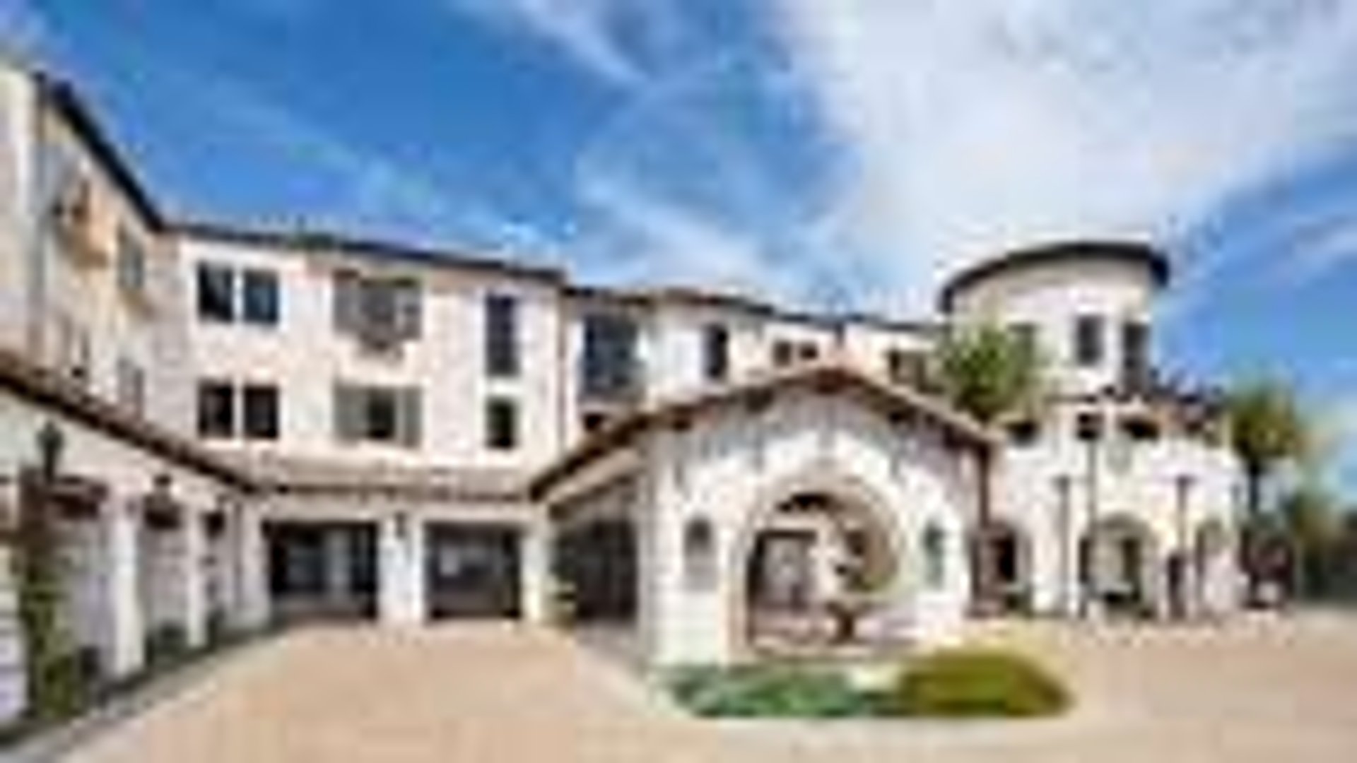 System.Collections.Generic.List`1[AFS.Common.Models.Photo] - Image 1