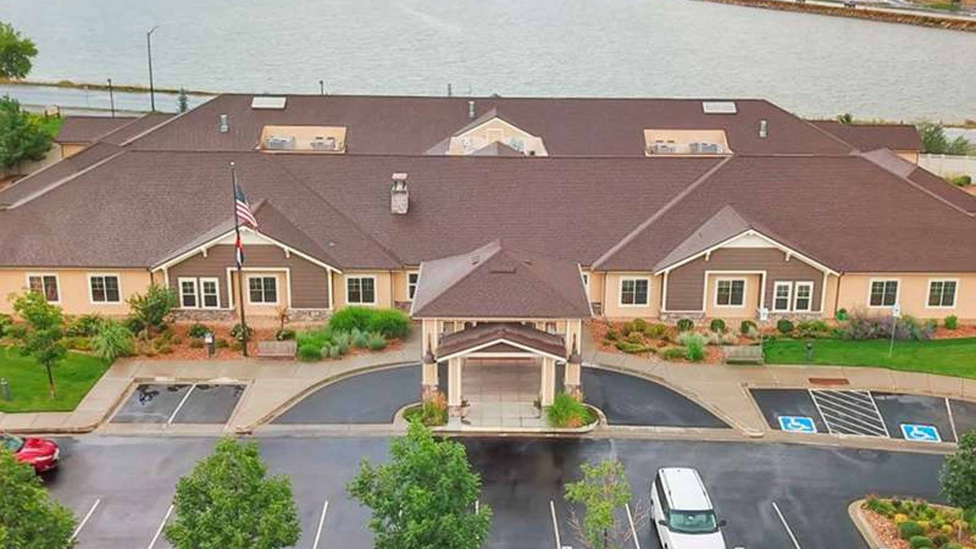 System.Collections.Generic.List`1[AFS.Common.Models.Photo] - Image 1