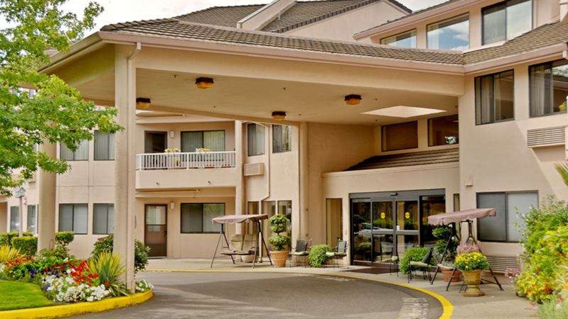 System.Collections.Generic.List`1[AFS.Common.Models.Photo] - Image 1