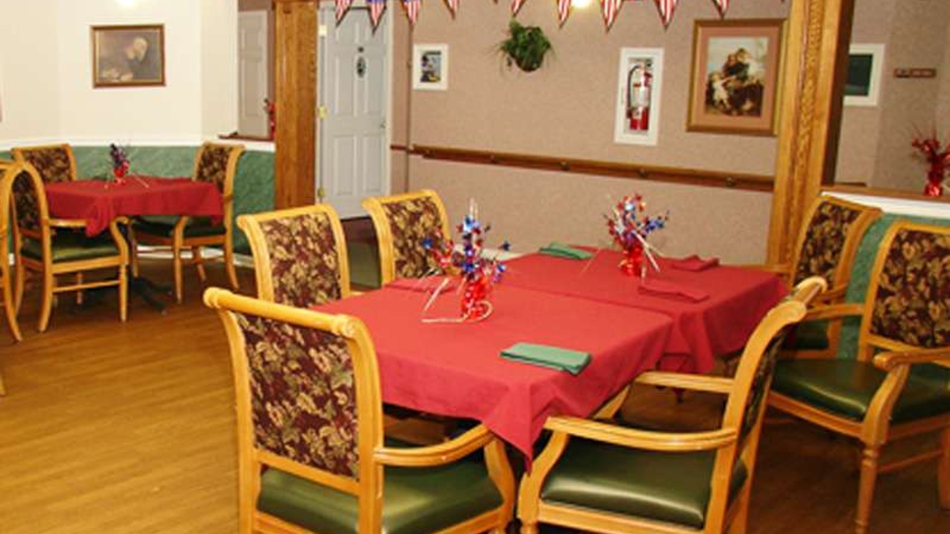 System.Collections.Generic.List`1[AFS.Common.Models.Photo] - Image 4