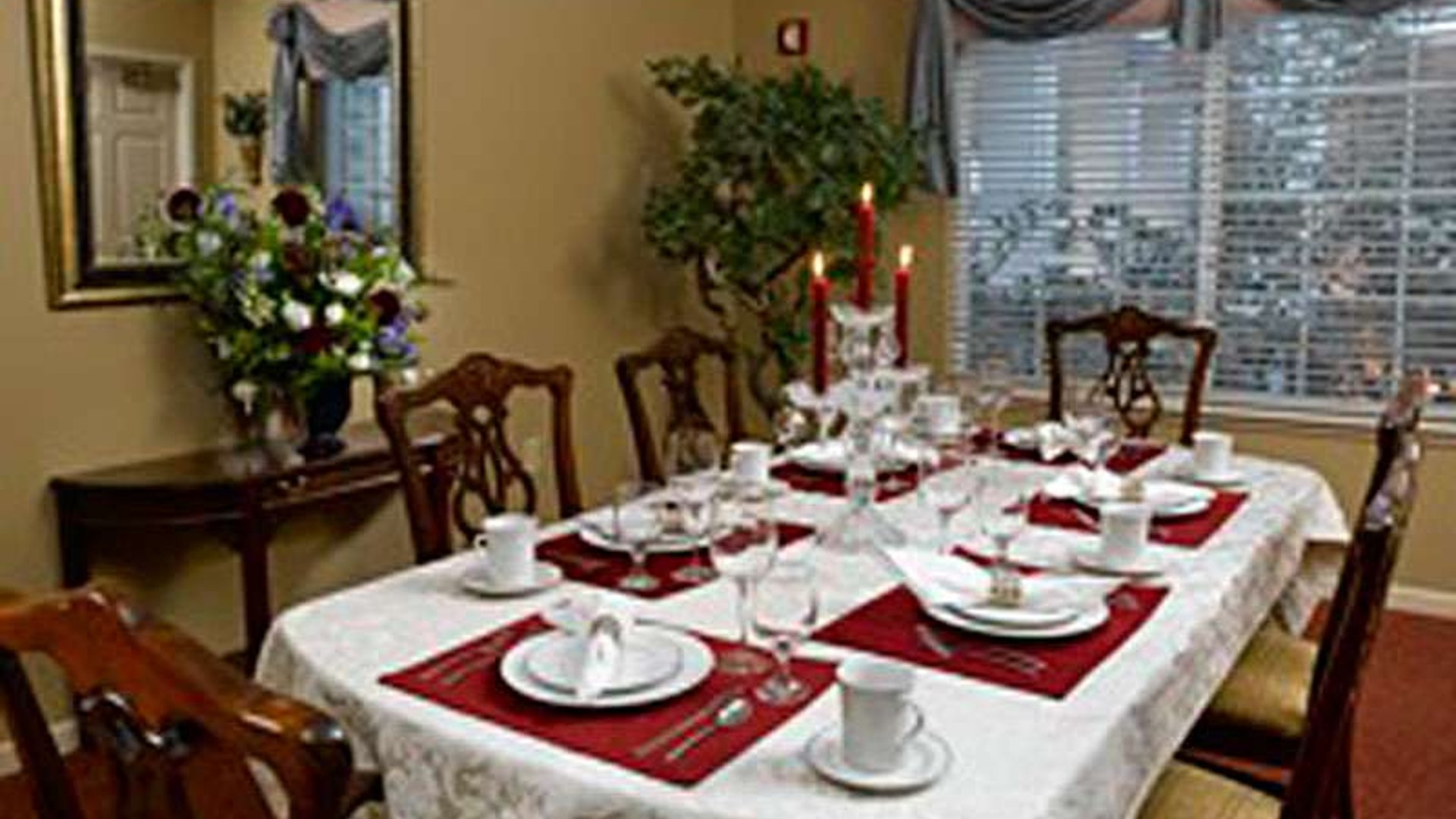 System.Collections.Generic.List`1[AFS.Common.Models.Photo] - Image 4