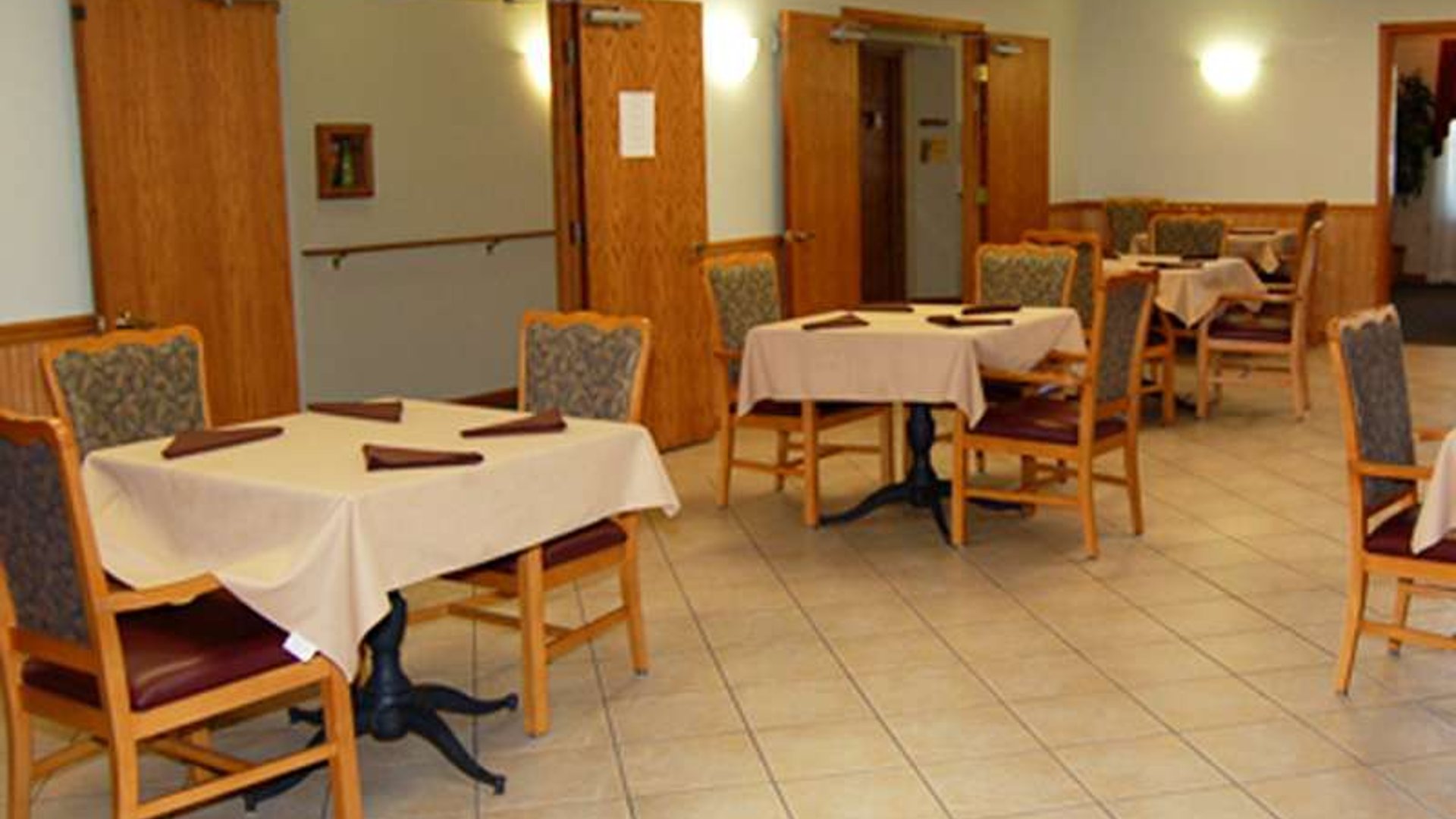 System.Collections.Generic.List`1[AFS.Common.Models.Photo] - Image 3