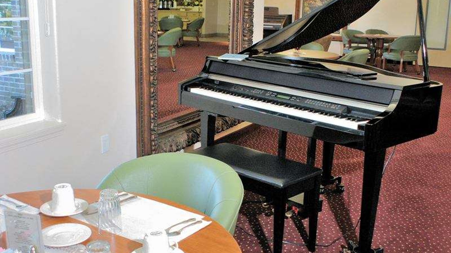 System.Collections.Generic.List`1[AFS.Common.Models.Photo] - Image 6