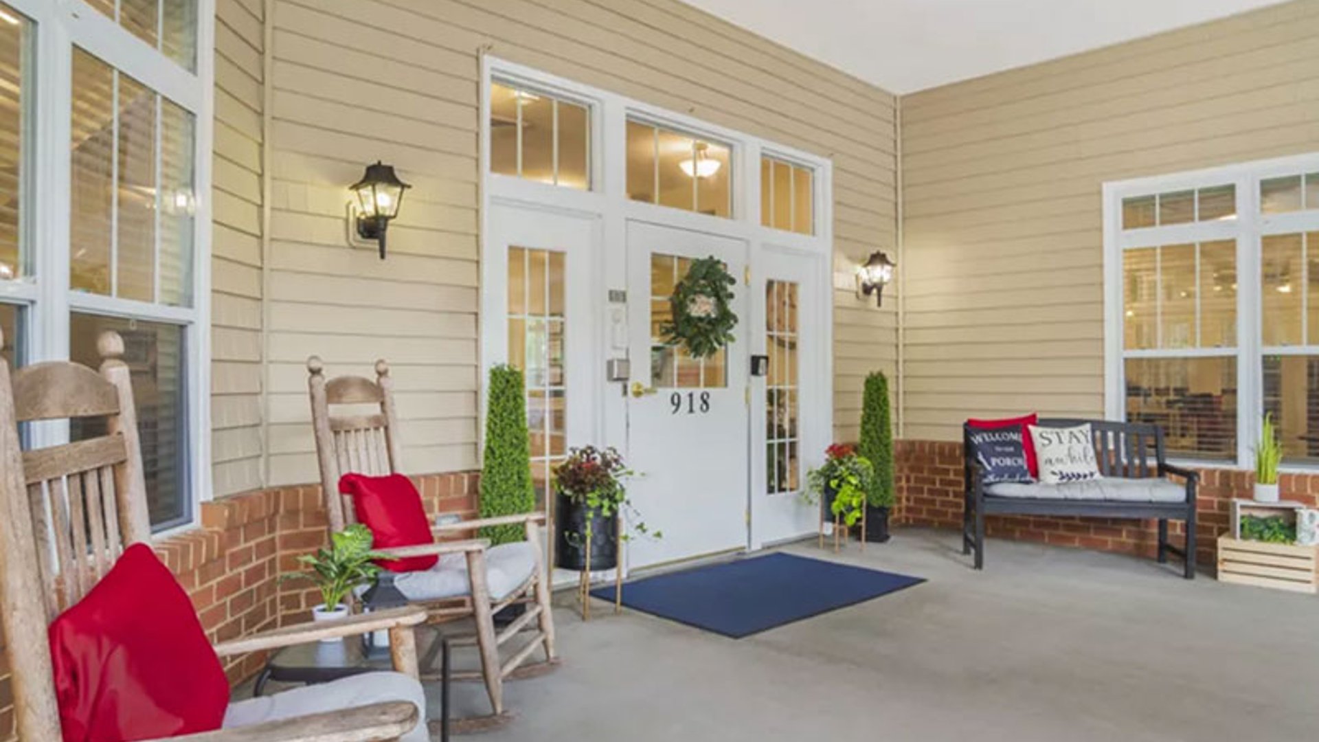 System.Collections.Generic.List`1[AFS.Common.Models.Photo] - Image 3