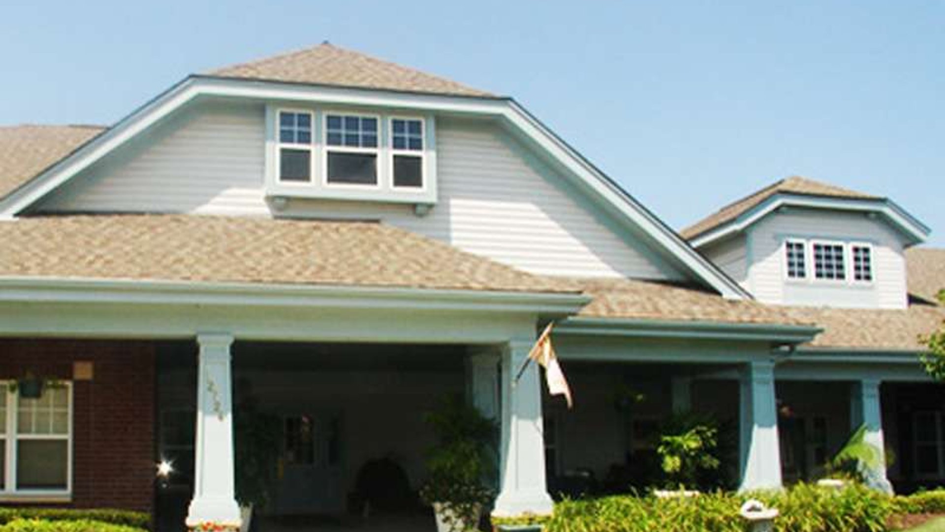 System.Collections.Generic.List`1[AFS.Common.Models.Photo] - Image 1