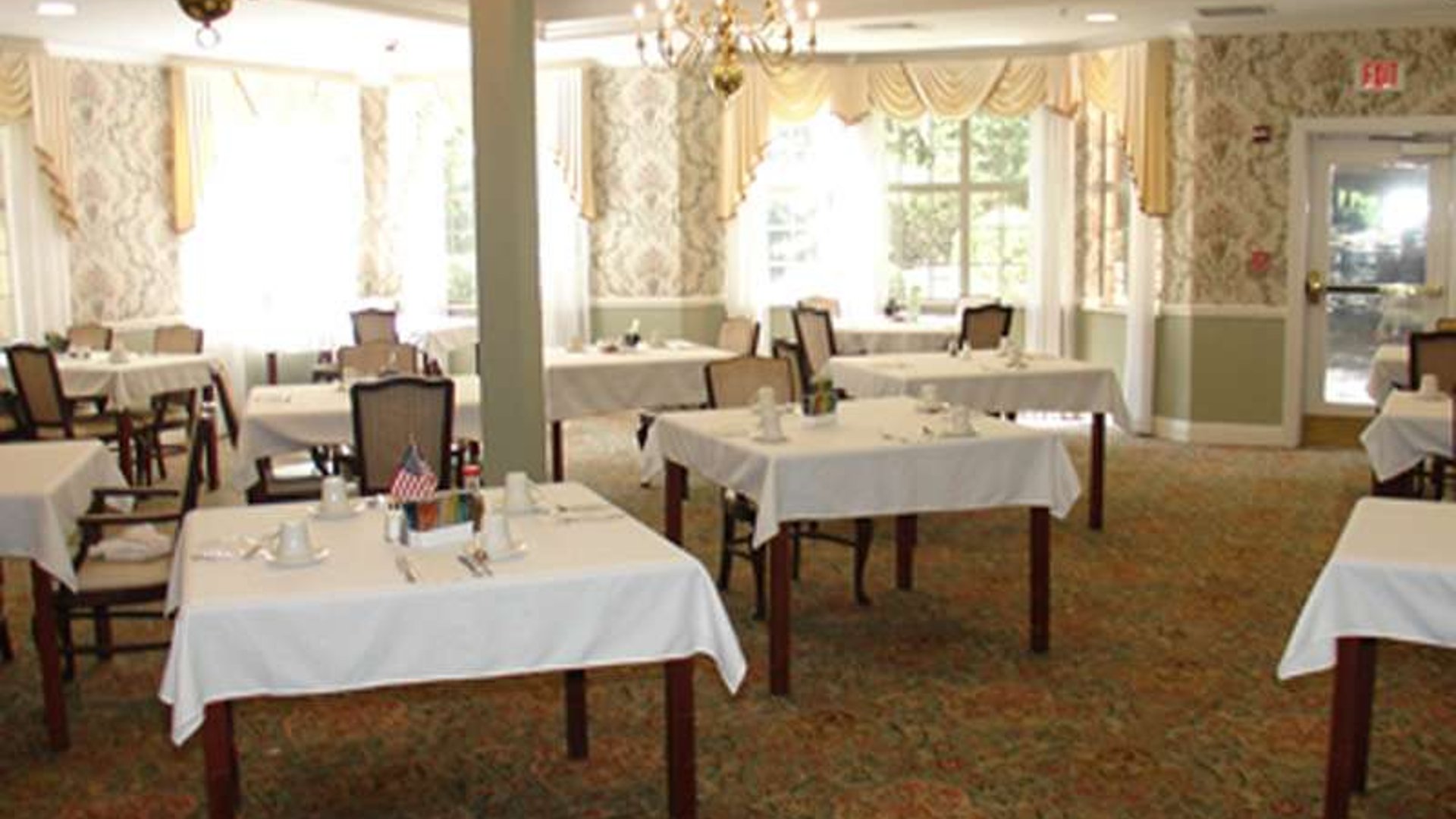 System.Collections.Generic.List`1[AFS.Common.Models.Photo] - Image 3