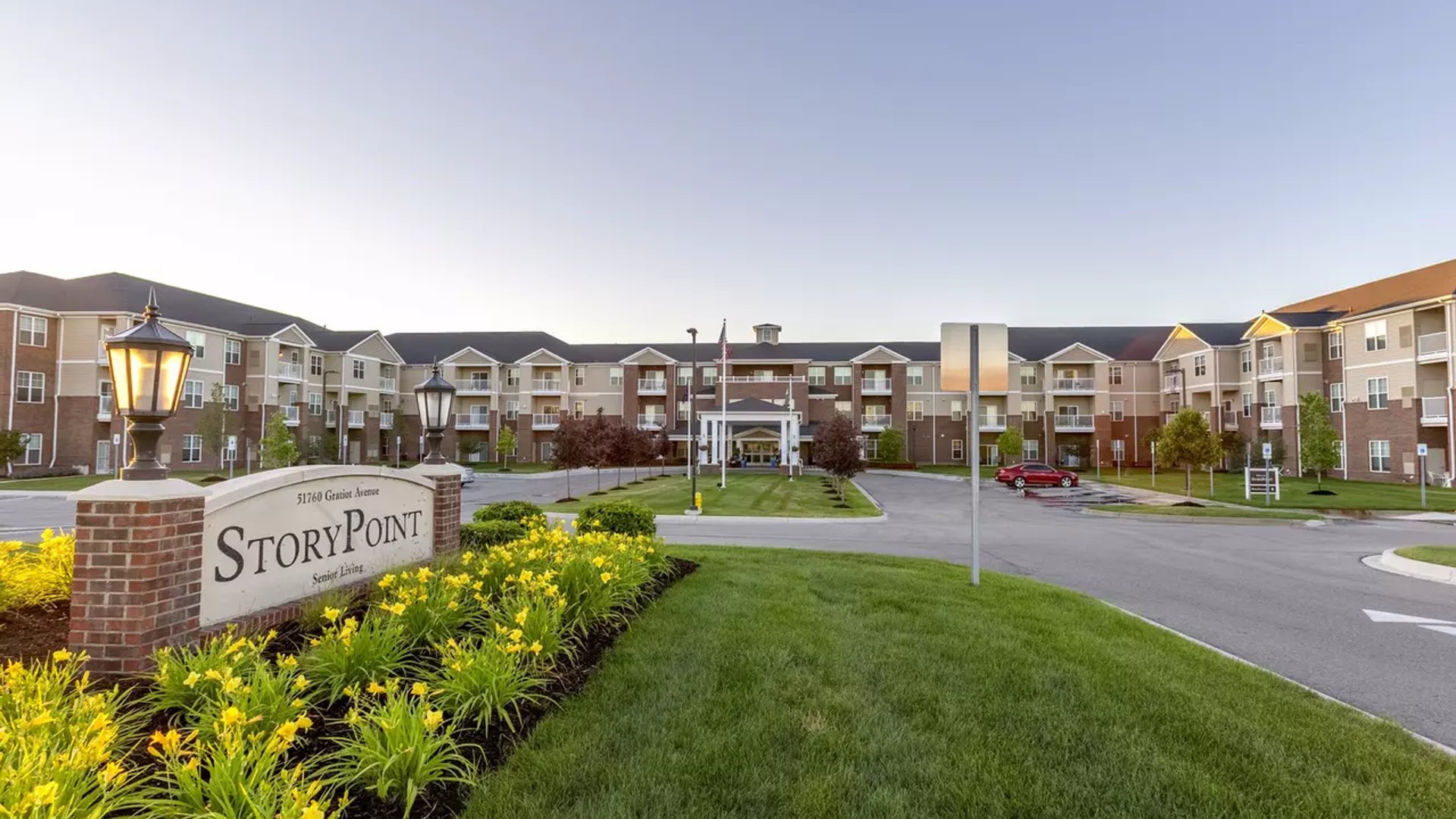 System.Collections.Generic.List`1[AFS.Common.Models.Photo] - Image 1