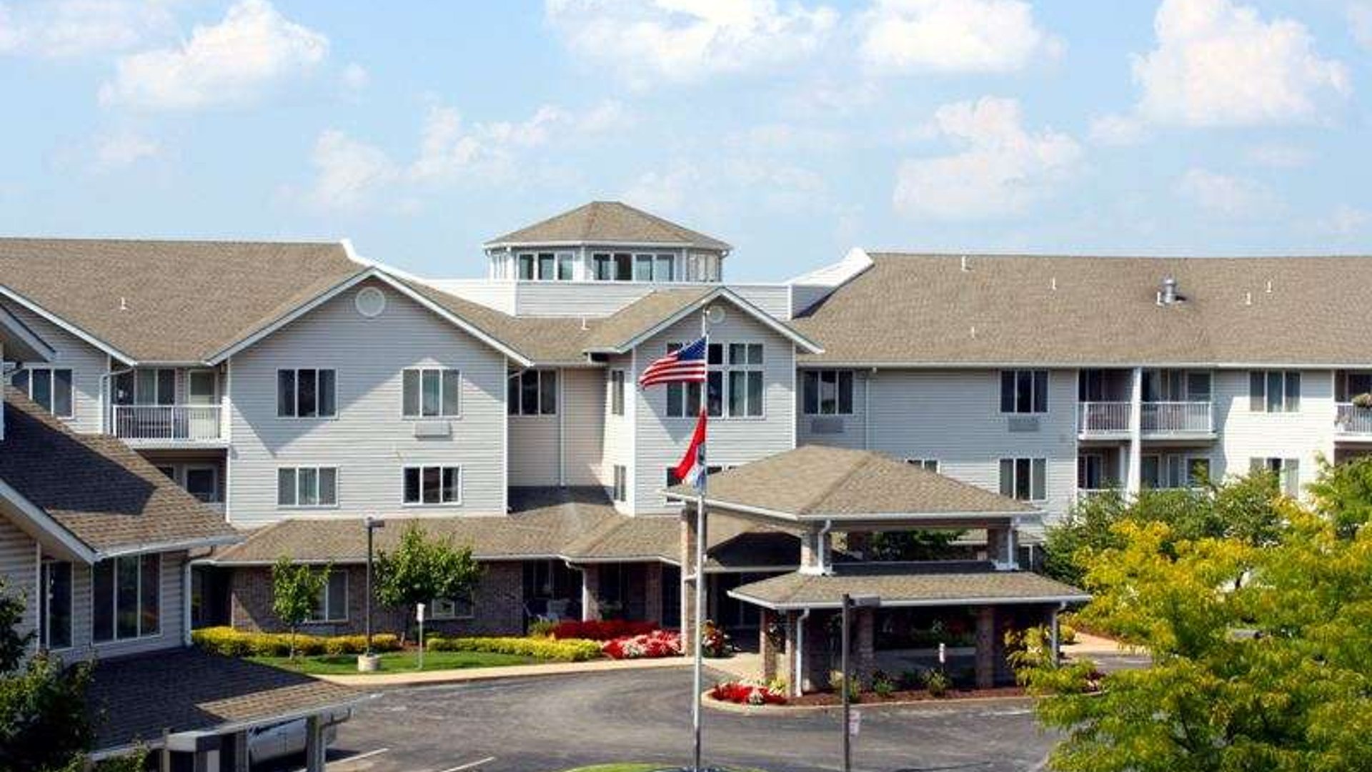 System.Collections.Generic.List`1[AFS.Common.Models.Photo] - Image 1