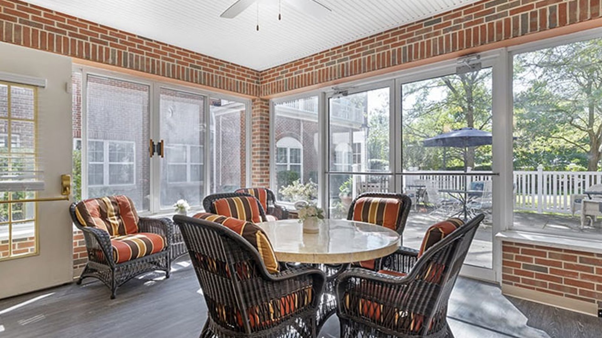 System.Collections.Generic.List`1[AFS.Common.Models.Photo] - Image 4