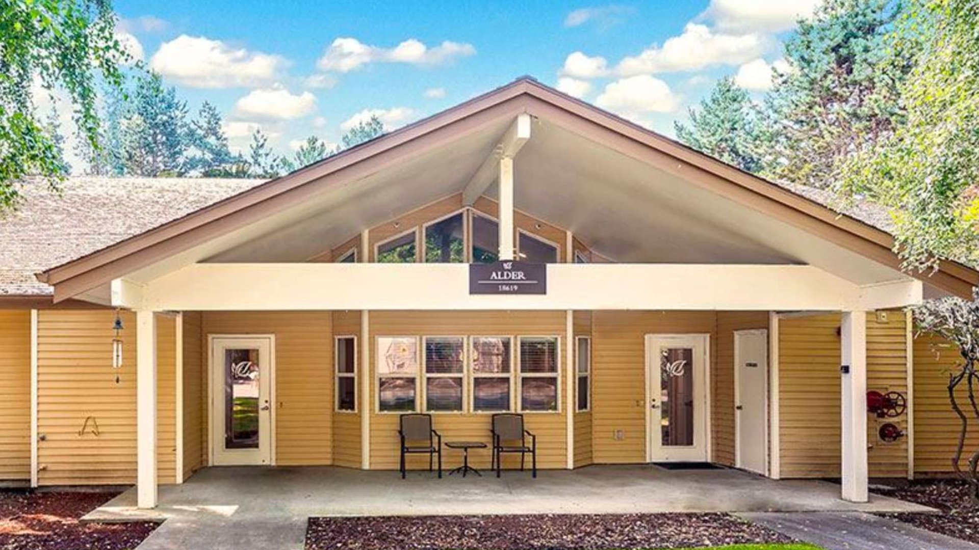 System.Collections.Generic.List`1[AFS.Common.Models.Photo] - Image 1