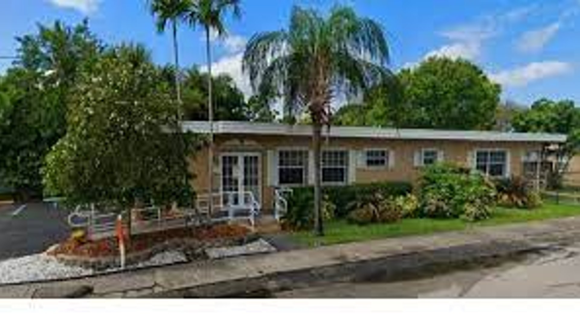 System.Collections.Generic.List`1[AFS.Common.Models.Photo] - Image 1