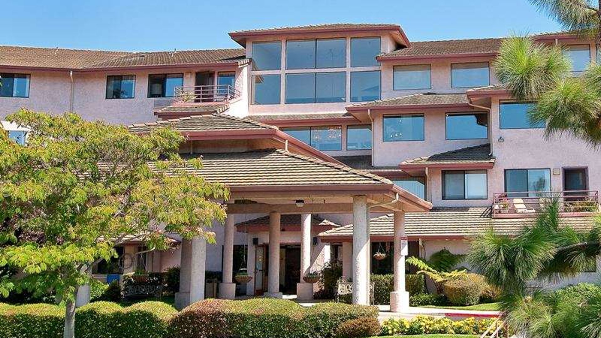 System.Collections.Generic.List`1[AFS.Common.Models.Photo] - Image 1