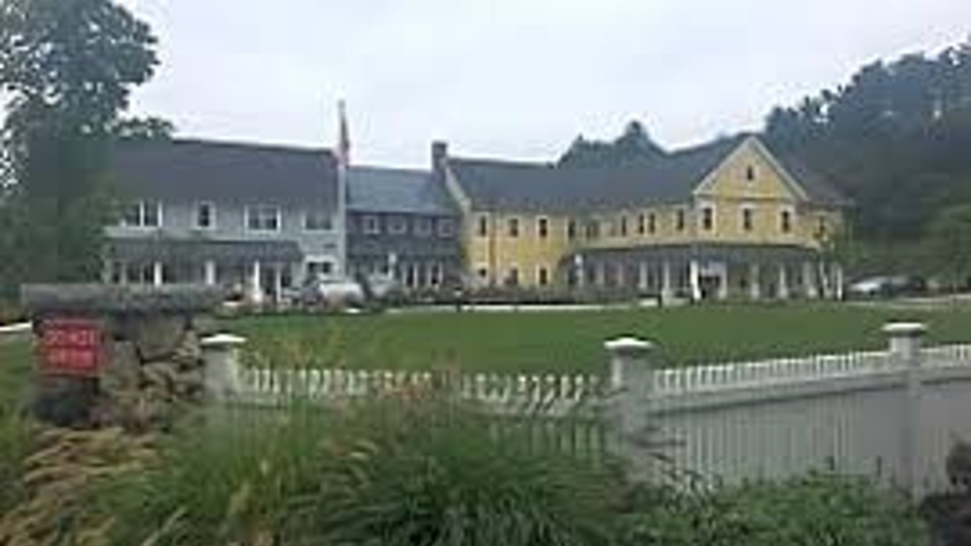 System.Collections.Generic.List`1[AFS.Common.Models.Photo] - Image 1