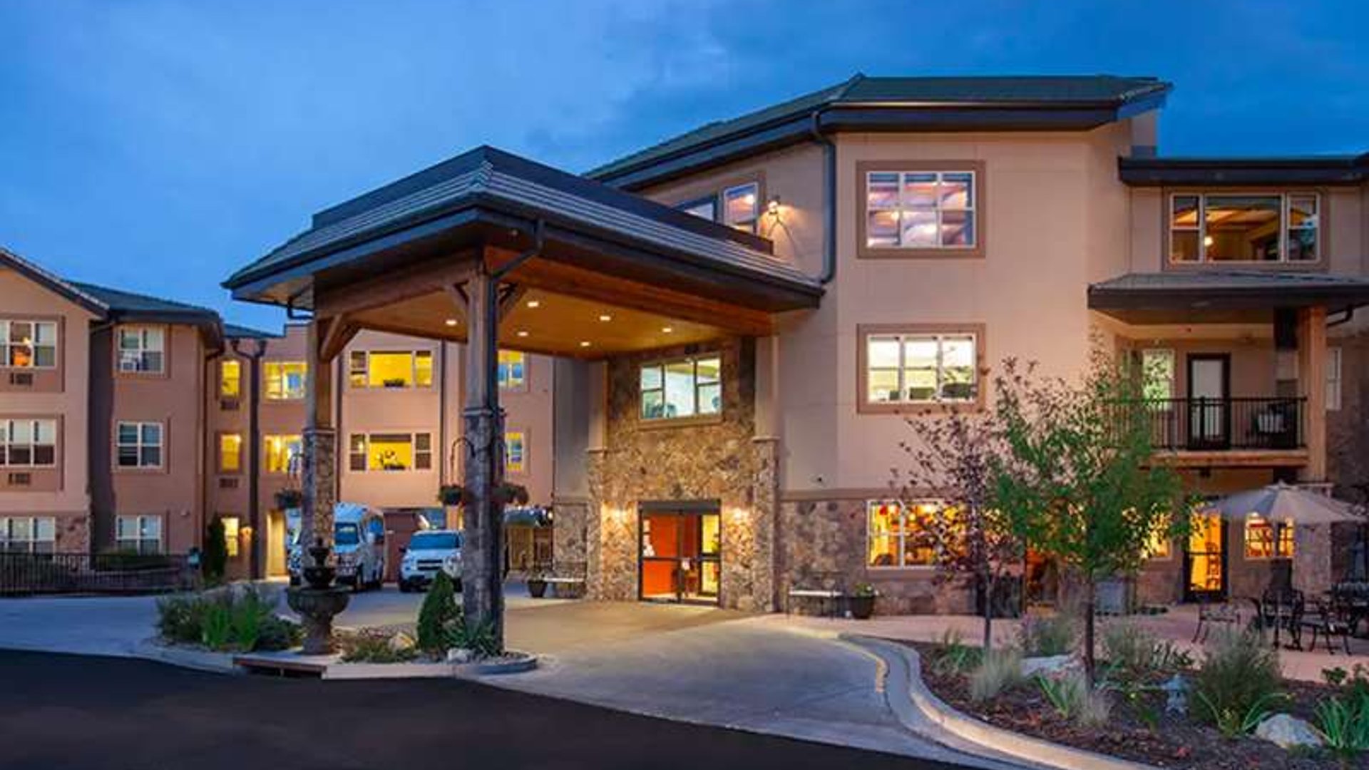 System.Collections.Generic.List`1[AFS.Common.Models.Photo] - Image 1