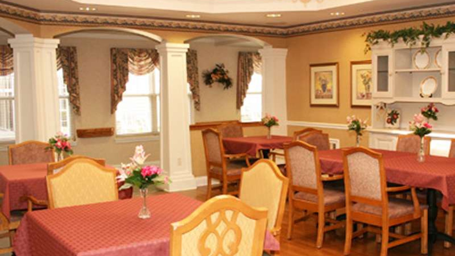 System.Collections.Generic.List`1[AFS.Common.Models.Photo] - Image 3