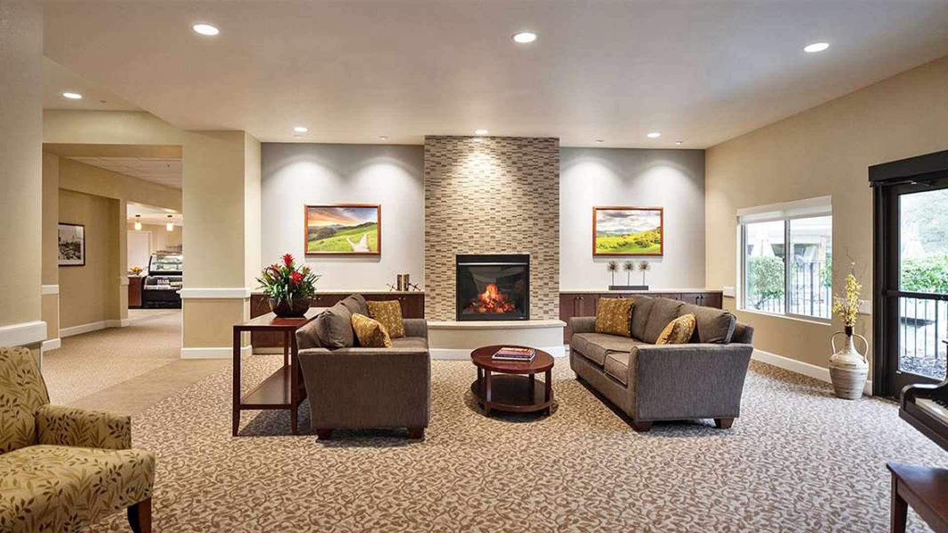 System.Collections.Generic.List`1[AFS.Common.Models.Photo] - Image 2