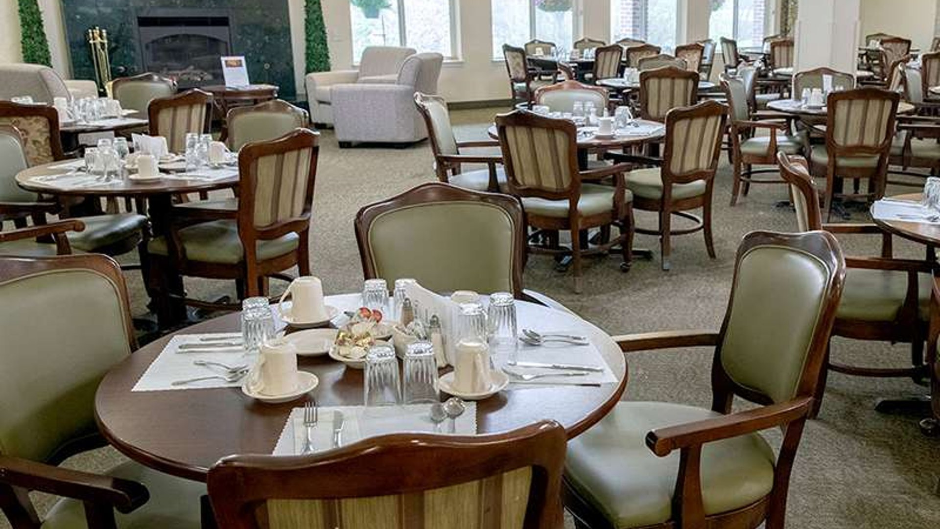 System.Collections.Generic.List`1[AFS.Common.Models.Photo] - Image 3