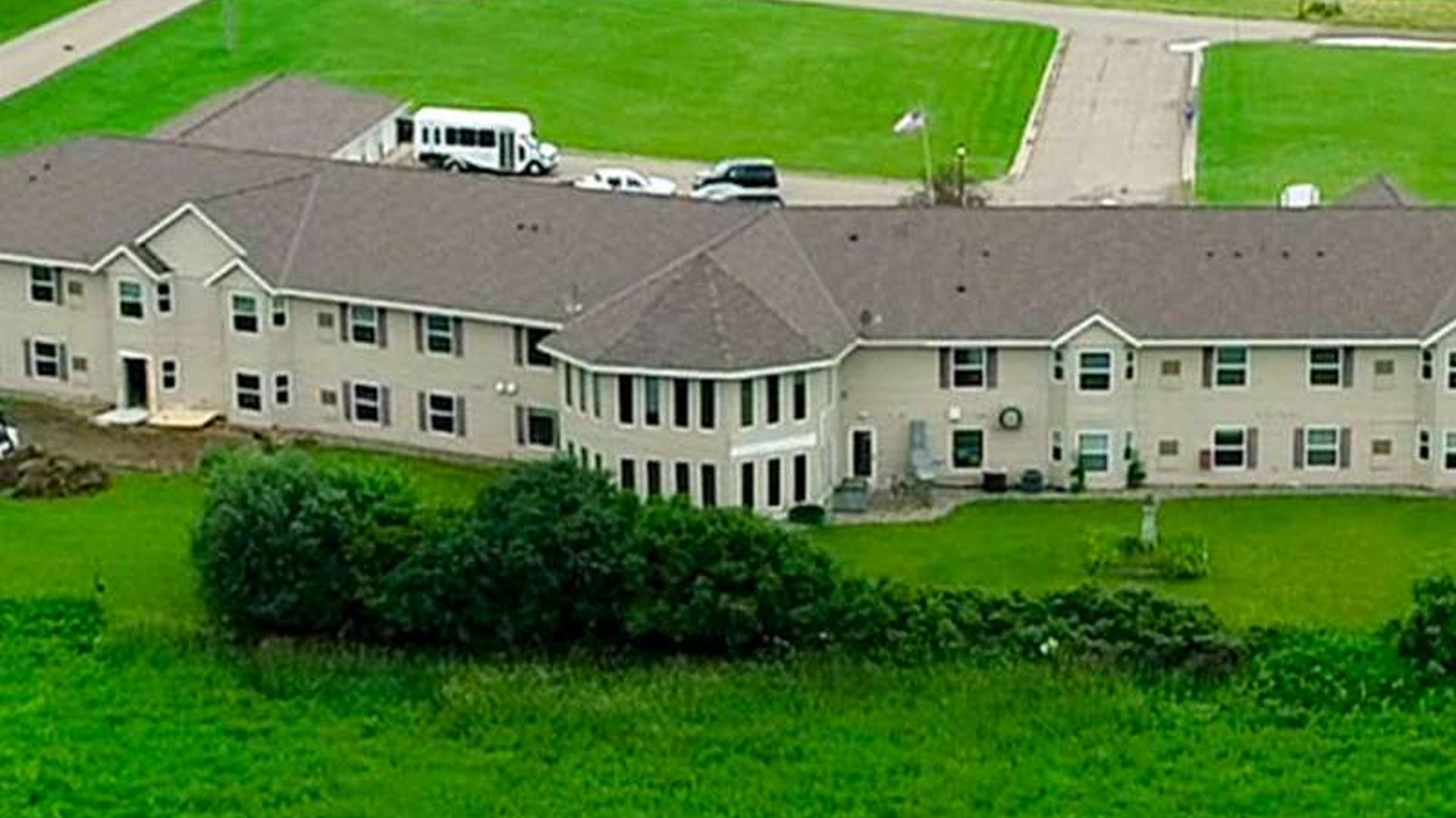 System.Collections.Generic.List`1[AFS.Common.Models.Photo] - Image 1