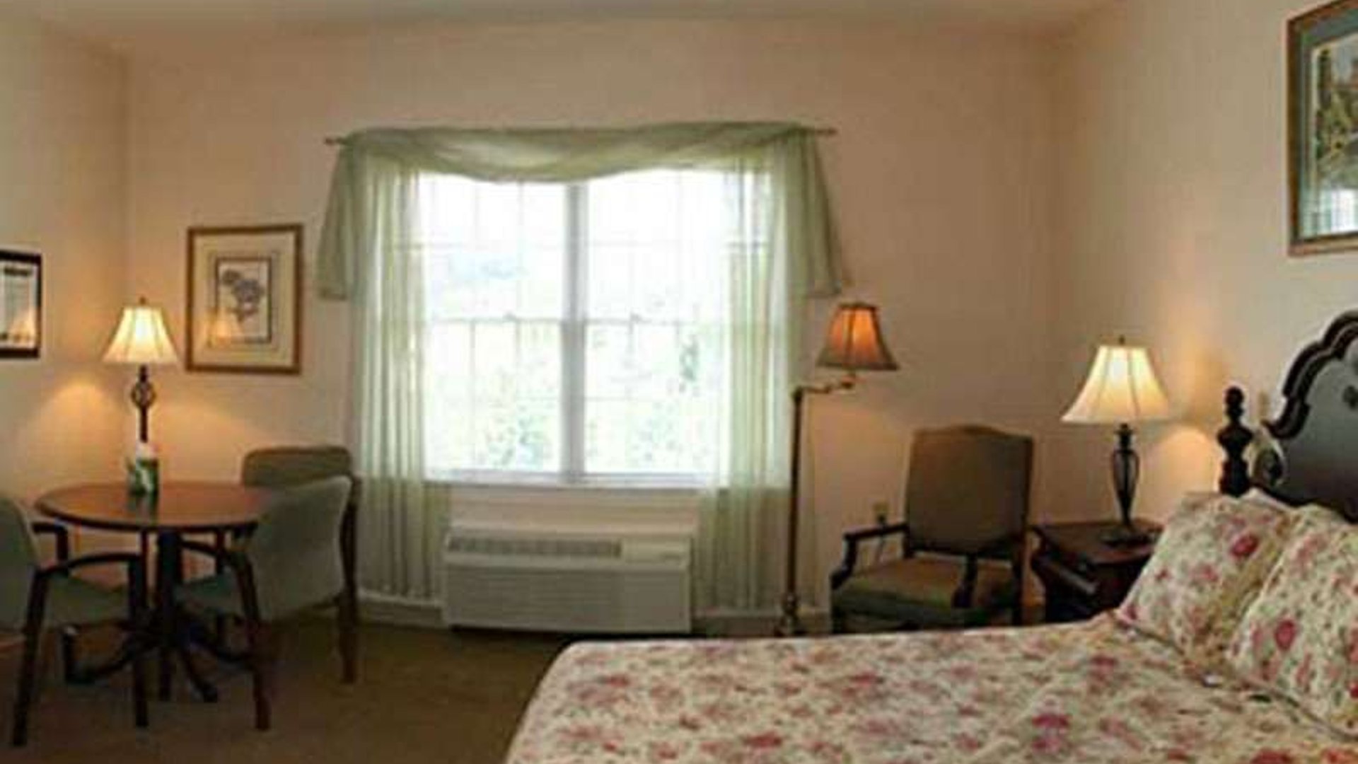 System.Collections.Generic.List`1[AFS.Common.Models.Photo] - Image 4