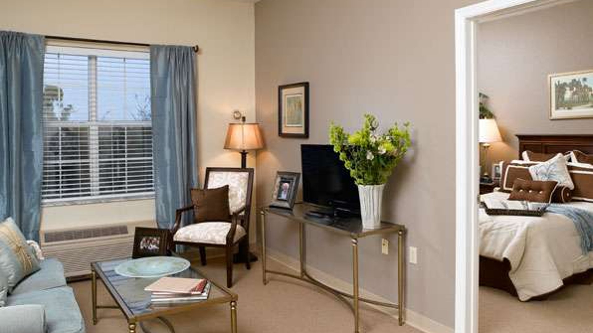 System.Collections.Generic.List`1[AFS.Common.Models.Photo] - Image 2