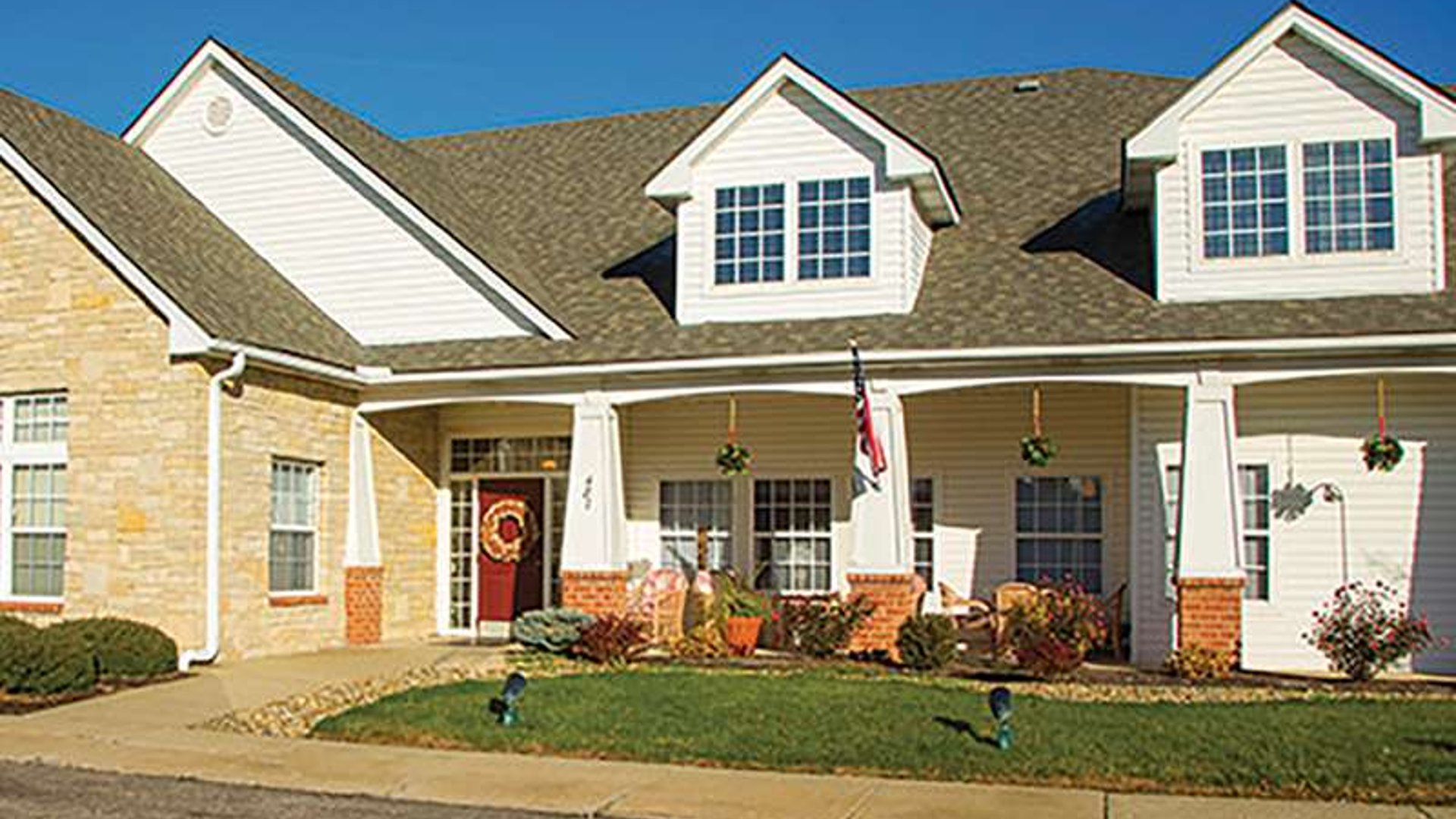 System.Collections.Generic.List`1[AFS.Common.Models.Photo] - Image 1