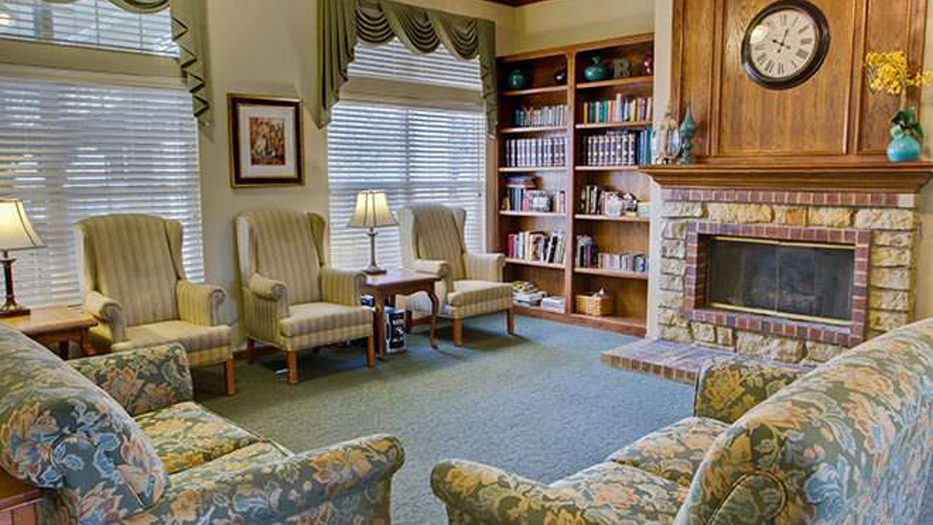 System.Collections.Generic.List`1[AFS.Common.Models.Photo] - Image 2