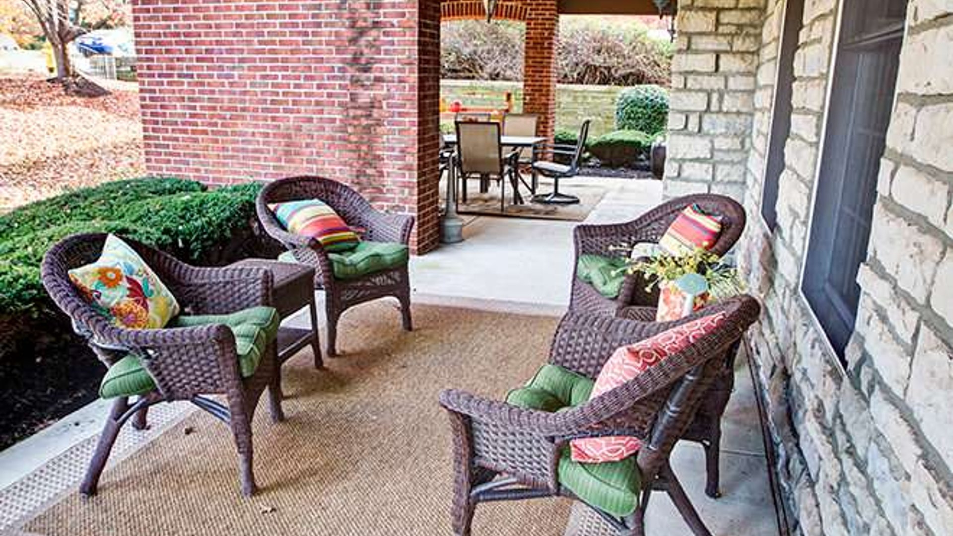 System.Collections.Generic.List`1[AFS.Common.Models.Photo] - Image 2