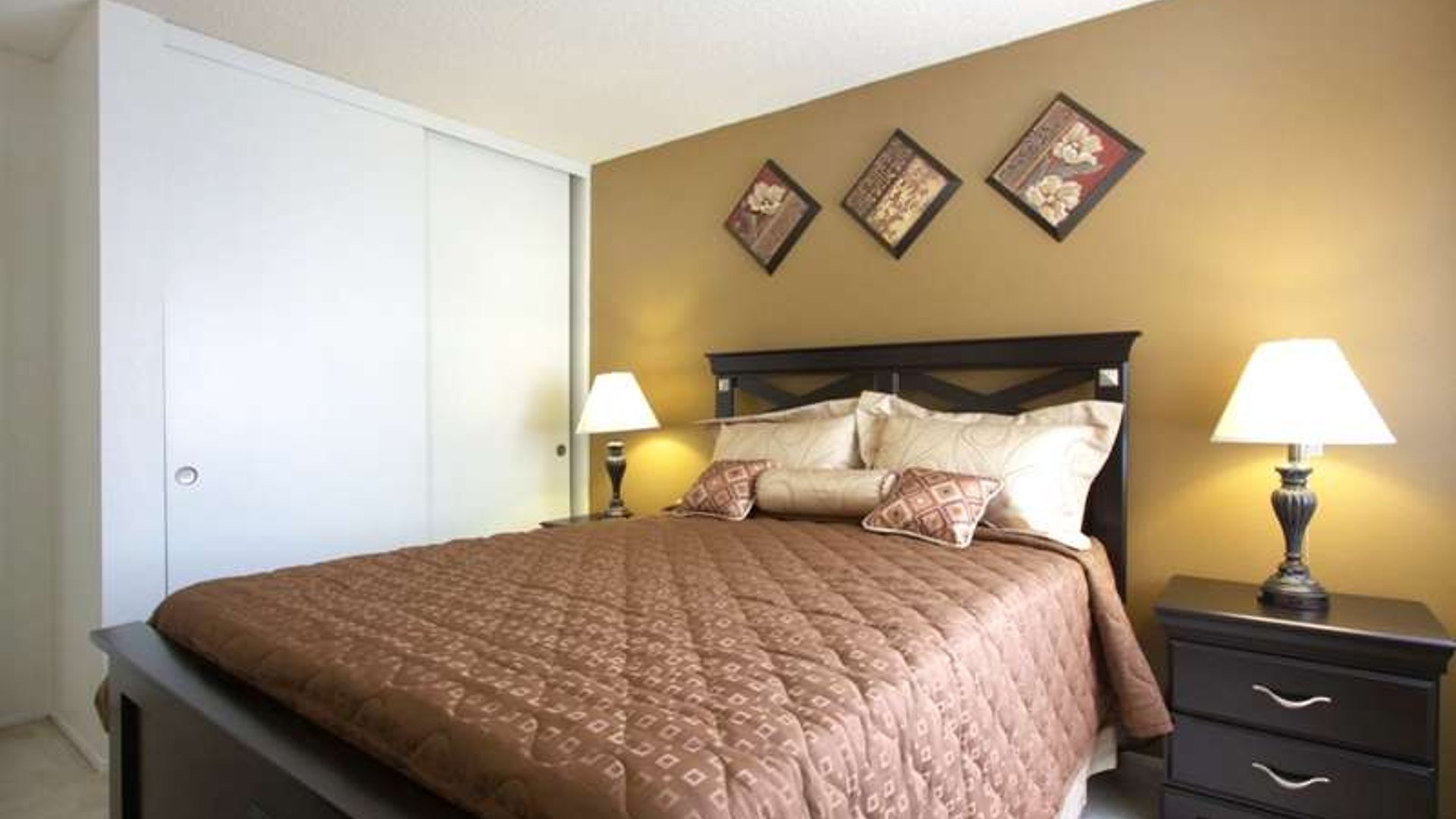 System.Collections.Generic.List`1[AFS.Common.Models.Photo] - Image 5