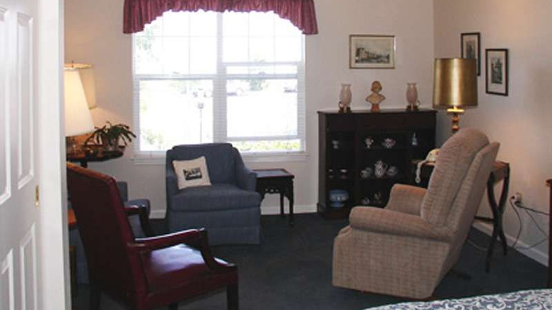 System.Collections.Generic.List`1[AFS.Common.Models.Photo] - Image 4