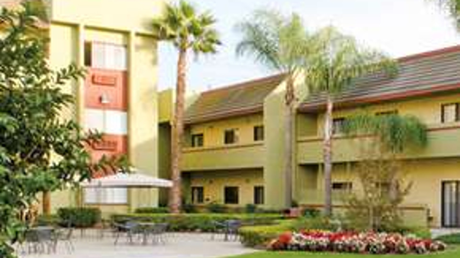 System.Collections.Generic.List`1[AFS.Common.Models.Photo] - Image 1