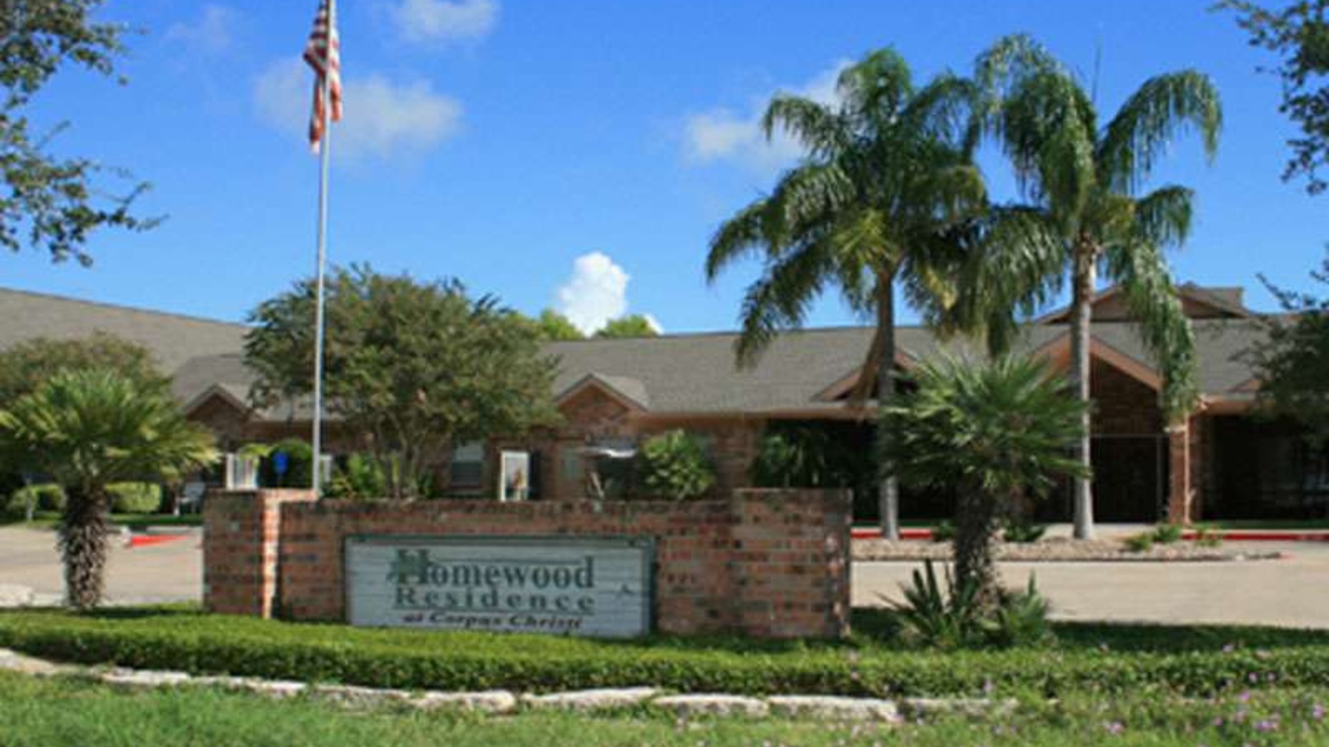 System.Collections.Generic.List`1[AFS.Common.Models.Photo] - Image 1