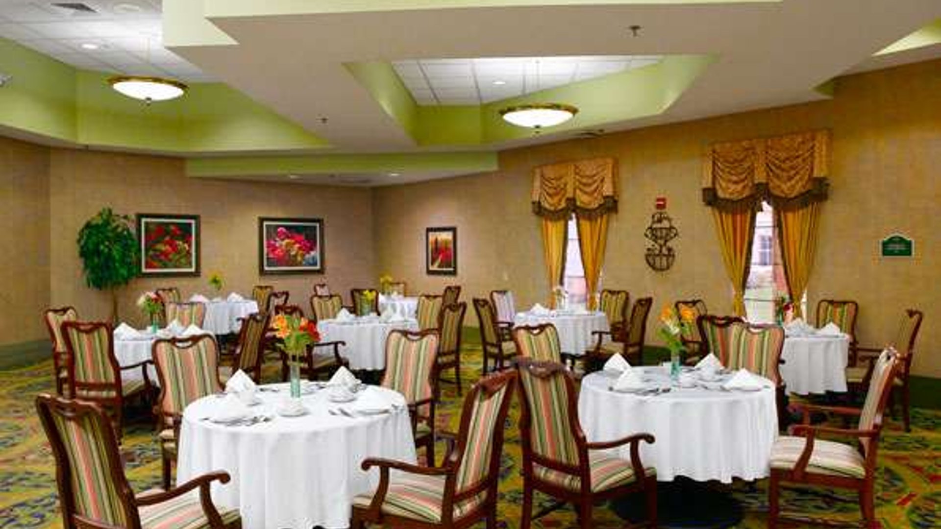 System.Collections.Generic.List`1[AFS.Common.Models.Photo] - Image 4