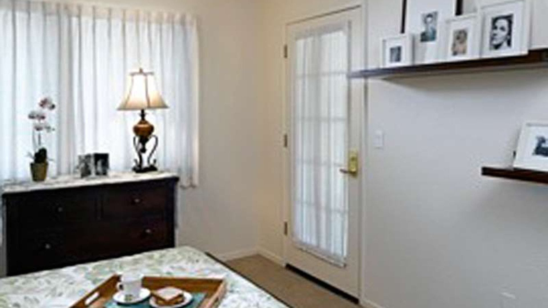 System.Collections.Generic.List`1[AFS.Common.Models.Photo] - Image 5