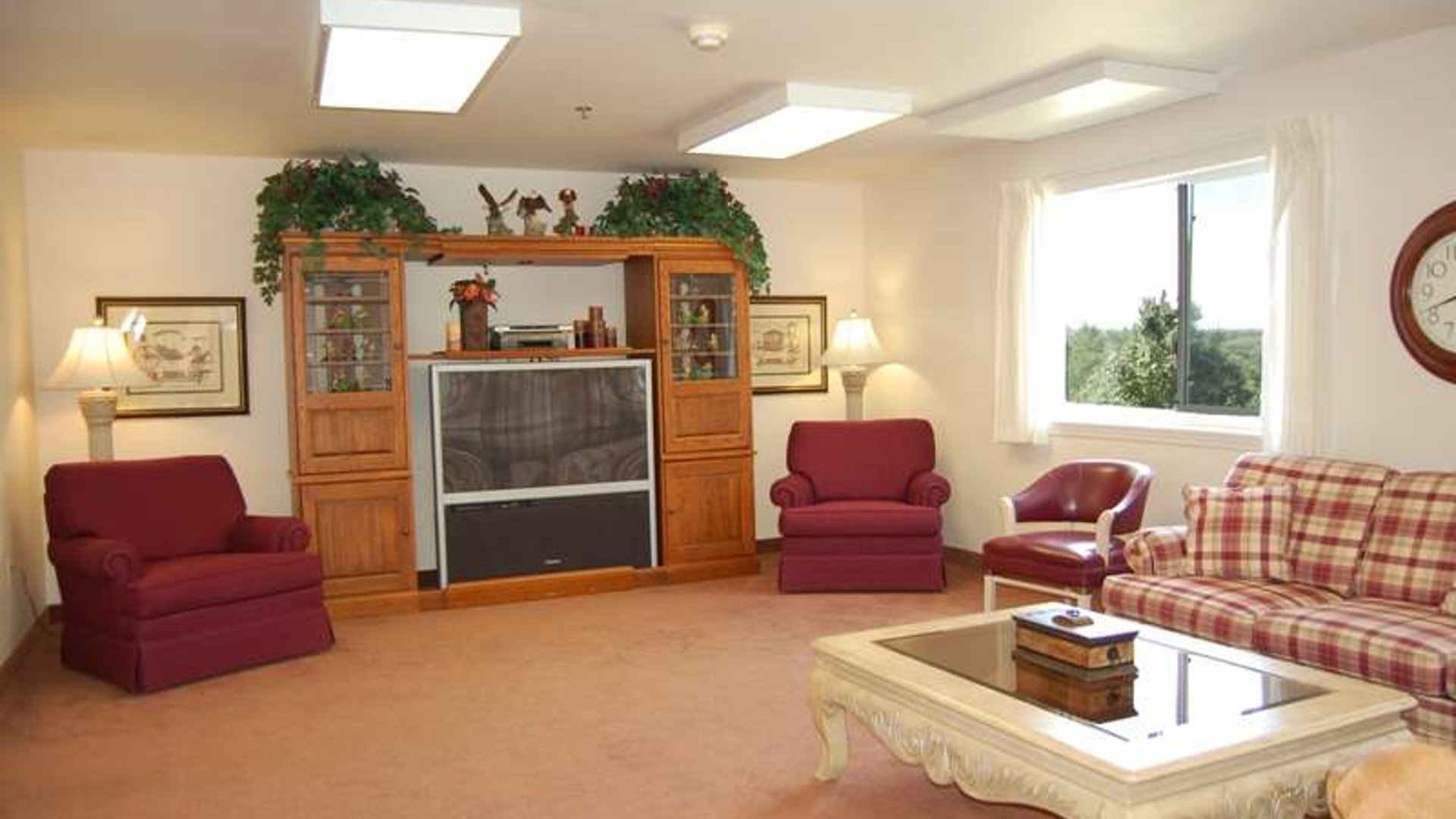 System.Collections.Generic.List`1[AFS.Common.Models.Photo] - Image 4