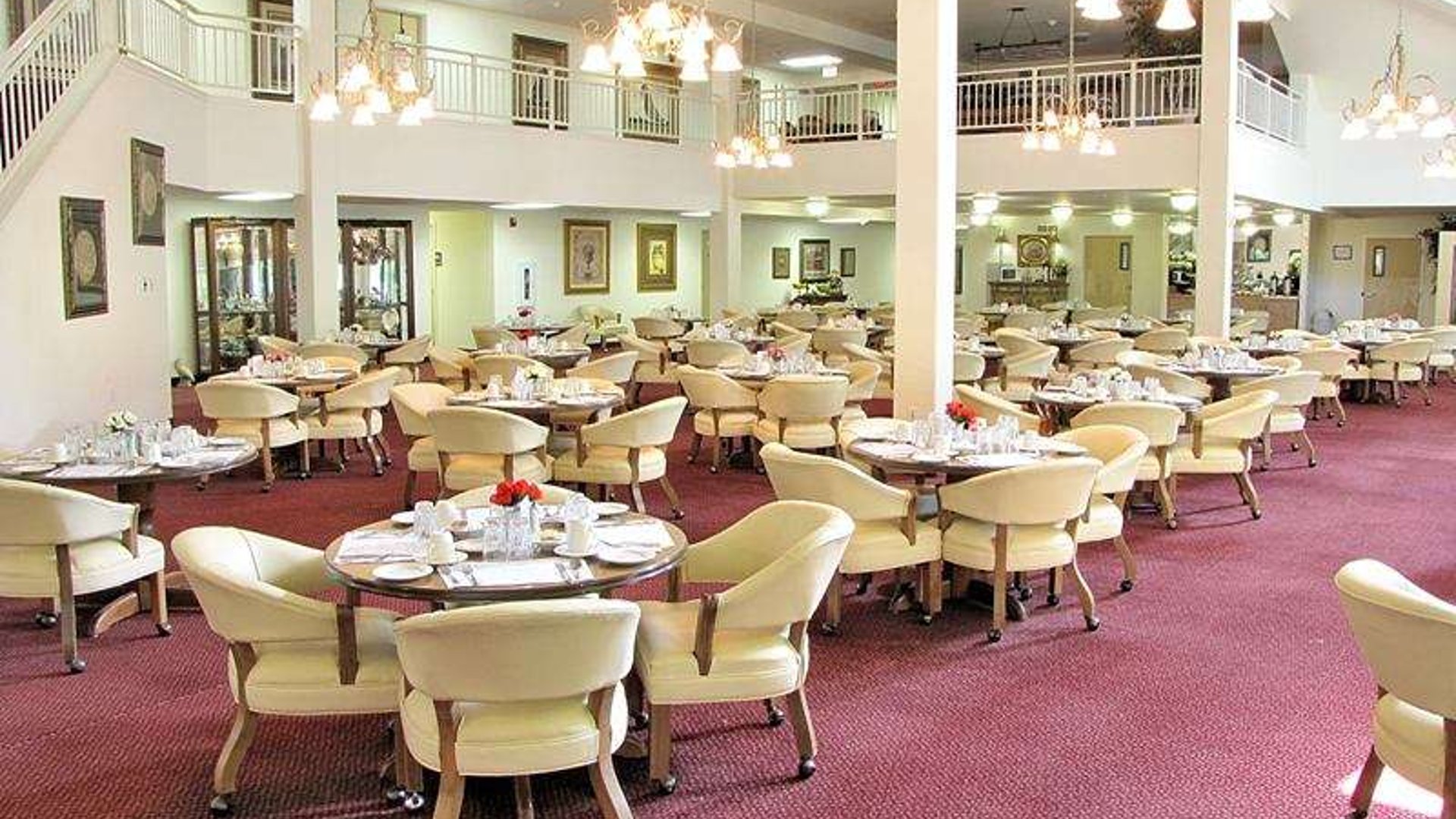 System.Collections.Generic.List`1[AFS.Common.Models.Photo] - Image 3