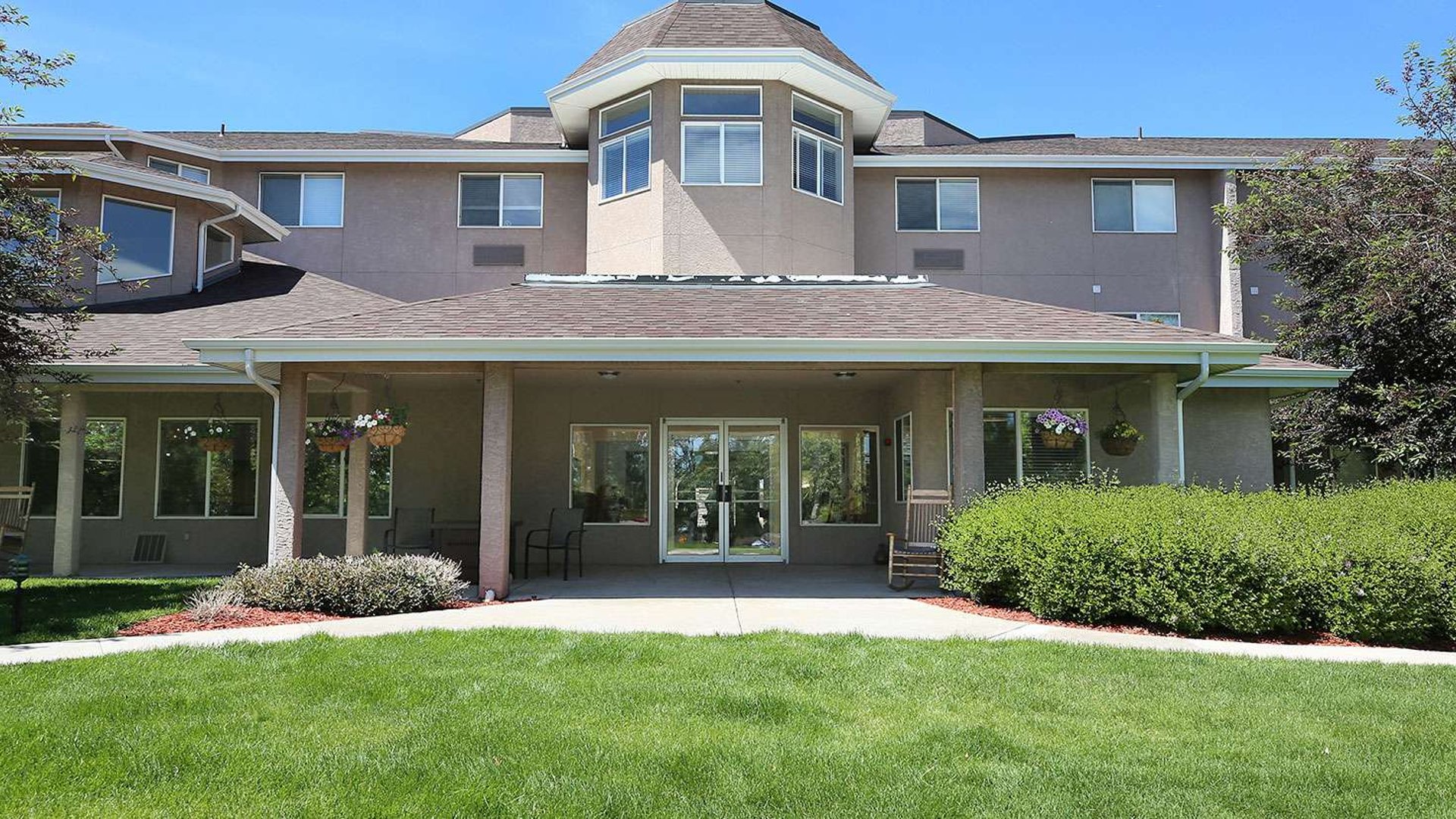 System.Collections.Generic.List`1[AFS.Common.Models.Photo] - Image 1