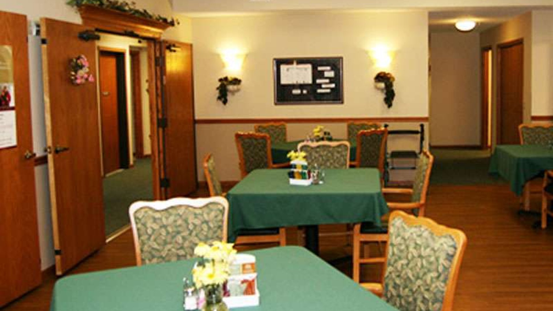 System.Collections.Generic.List`1[AFS.Common.Models.Photo] - Image 3