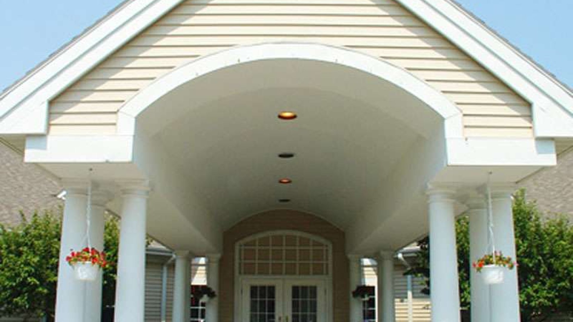 System.Collections.Generic.List`1[AFS.Common.Models.Photo] - Image 1