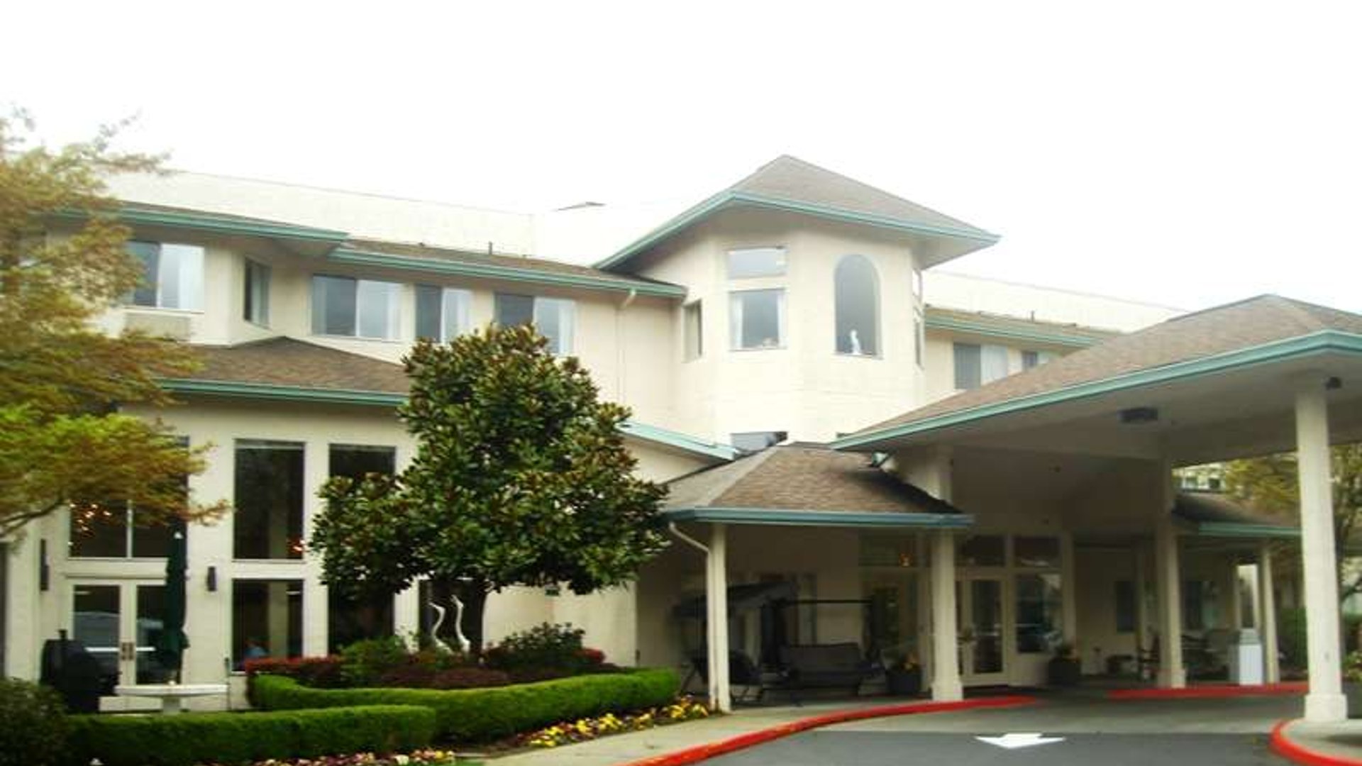 System.Collections.Generic.List`1[AFS.Common.Models.Photo] - Image 1