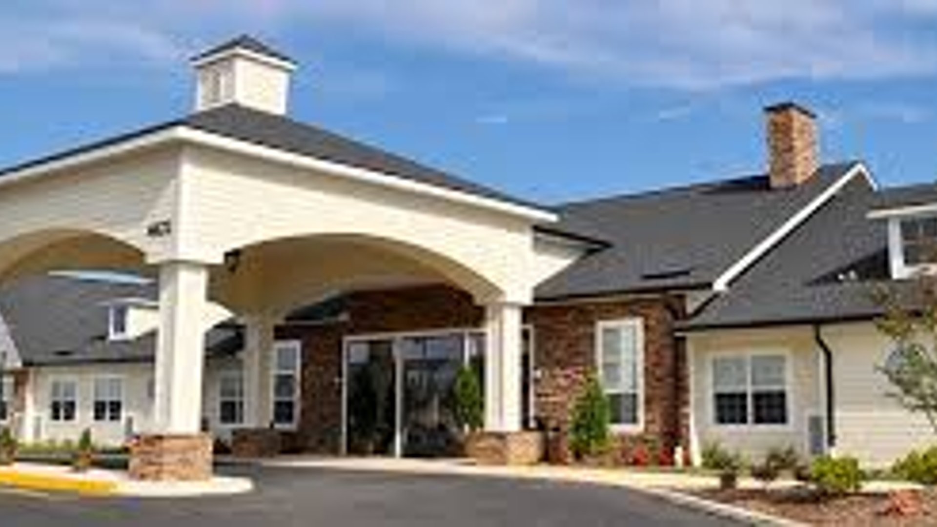 System.Collections.Generic.List`1[AFS.Common.Models.Photo] - Image 1