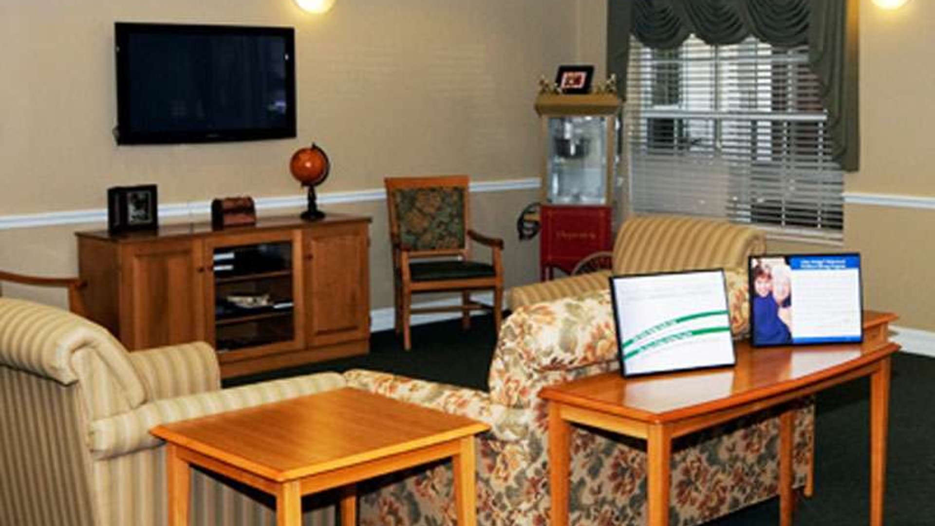 System.Collections.Generic.List`1[AFS.Common.Models.Photo] - Image 3