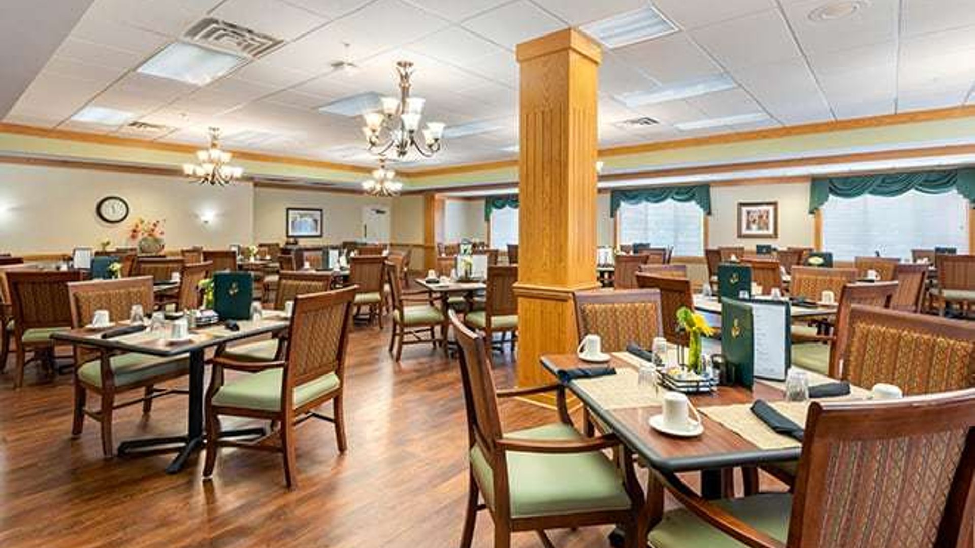 System.Collections.Generic.List`1[AFS.Common.Models.Photo] - Image 3