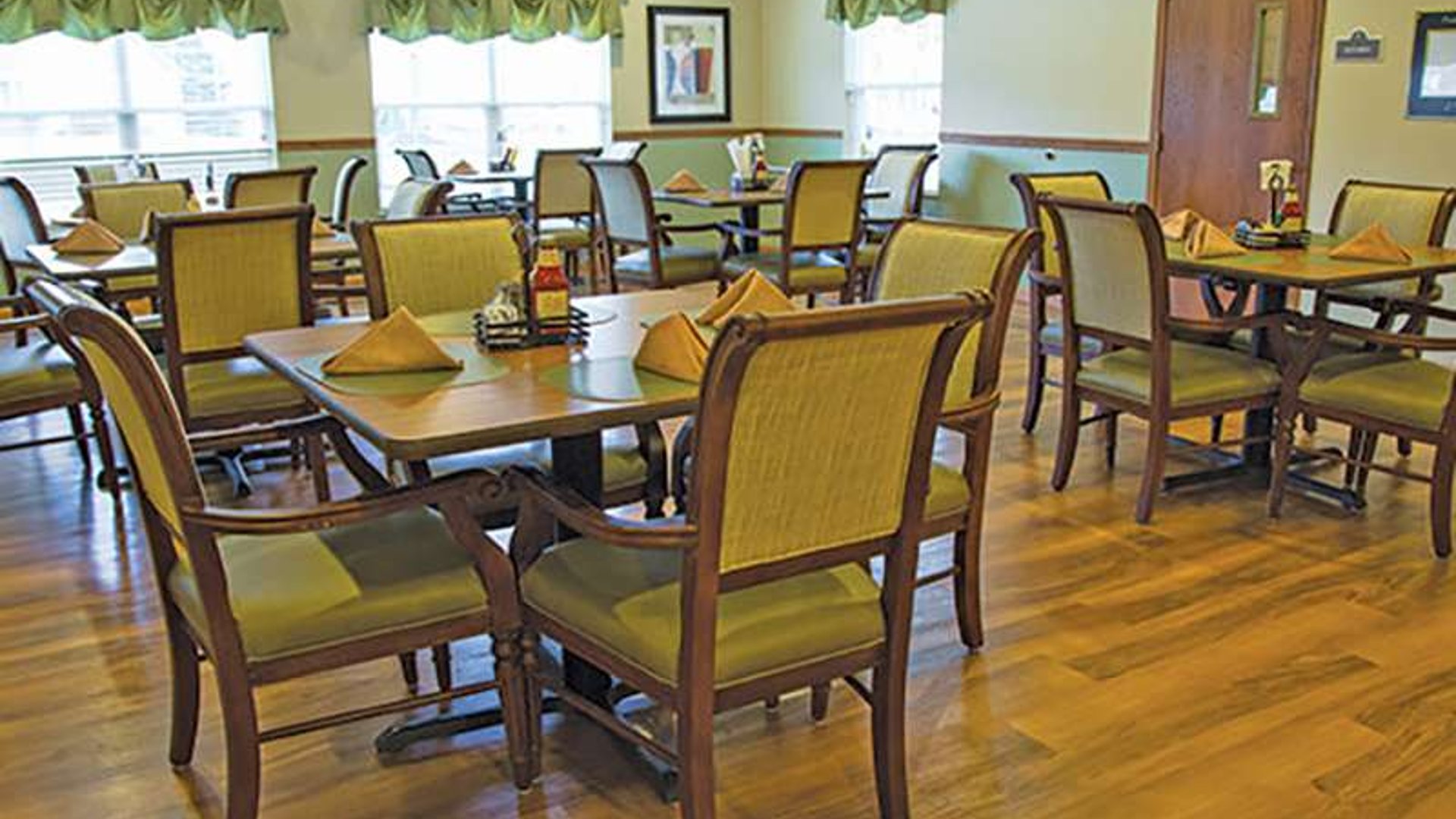 System.Collections.Generic.List`1[AFS.Common.Models.Photo] - Image 3