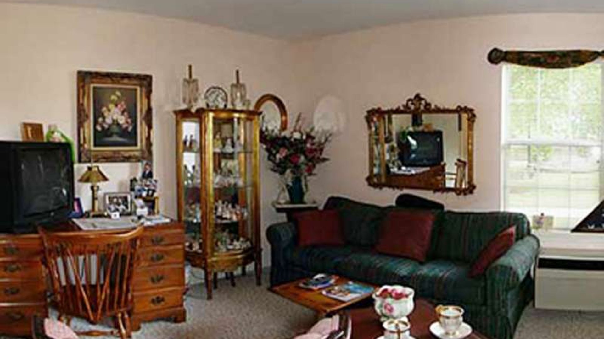 System.Collections.Generic.List`1[AFS.Common.Models.Photo] - Image 3