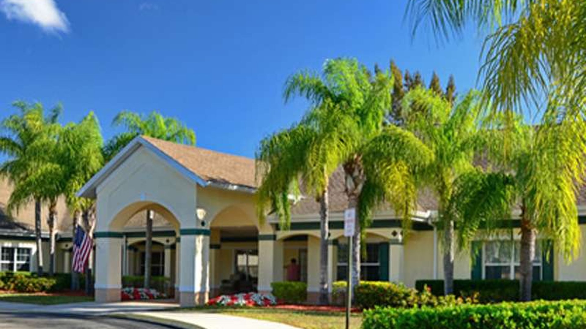 System.Collections.Generic.List`1[AFS.Common.Models.Photo] - Image 1