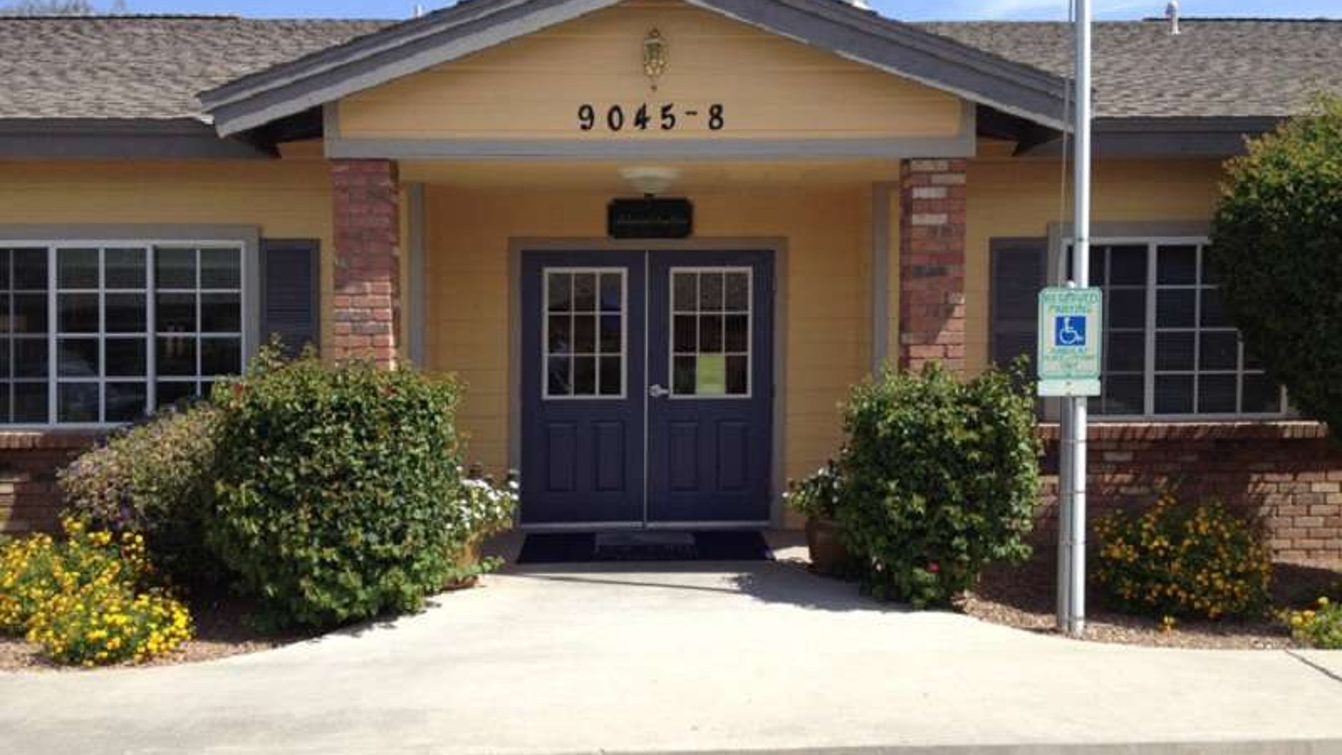 System.Collections.Generic.List`1[AFS.Common.Models.Photo] - Image 1